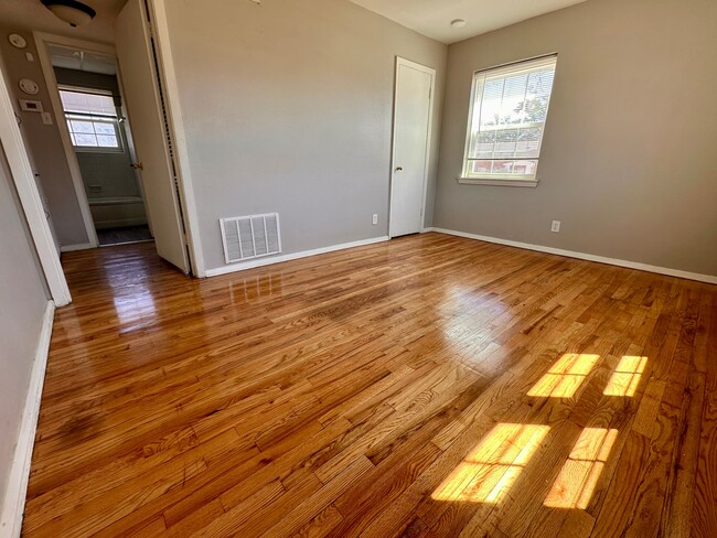 Photo - 212 S Fillmore St