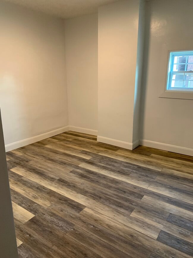 Photo - 311 Meyran Ave