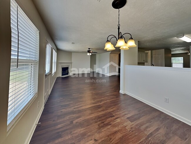 Photo - 2874 Meadow Point