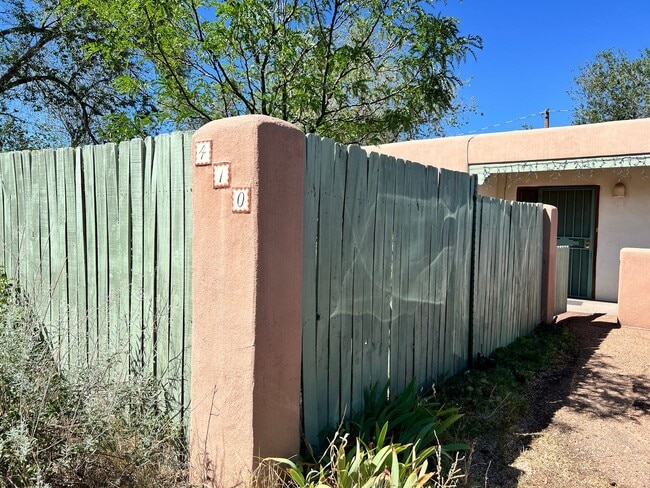 Building Photo - Location, Location