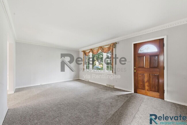 Photo - 8903 Freestone Ave