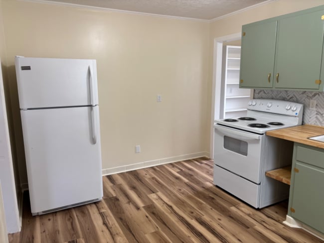 Photo - 1485 Milligan Hwy