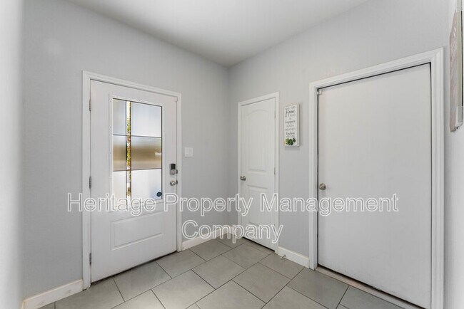 Photo - 829 Margay Lp