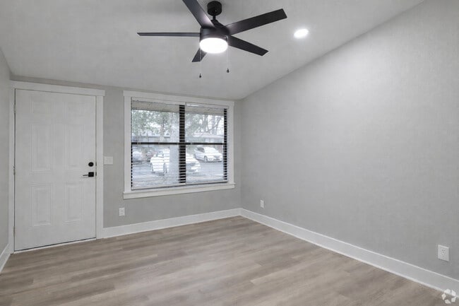 Photo - Meadowood Apartments