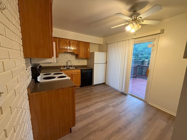 Photo - 5013 Euclid Ln