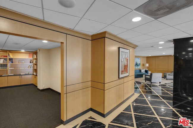 Photo - 100 S Doheny Dr Unidad 805