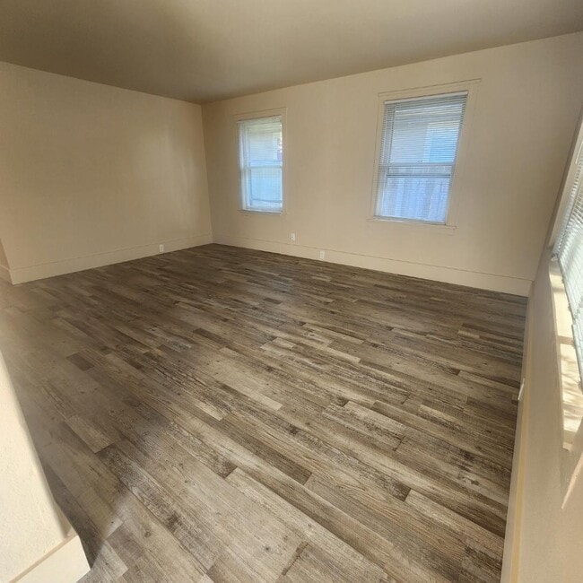 Photo - 112 Arvon Ave