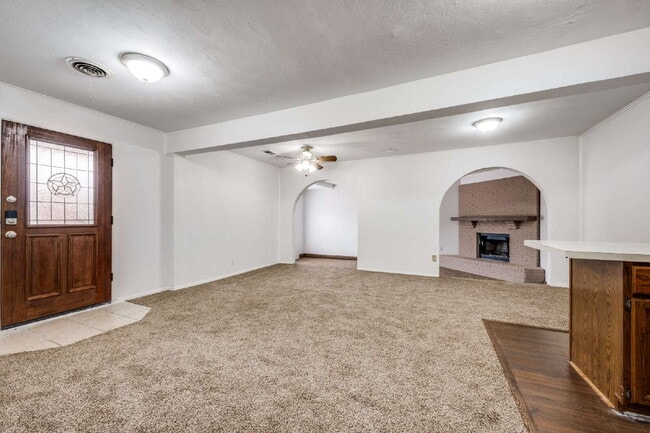 Photo - Spacious 4-Bed, 2-Bath Home with Two Living Areas and Huge Shaded Yard – Minutes to UNT/TWU