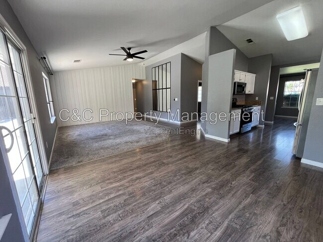 1408 Fairway Dr