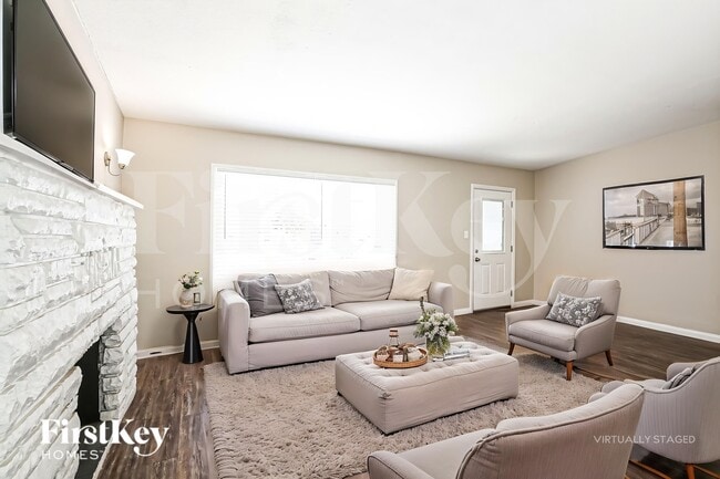 Photo - 2317 Hassett Ave