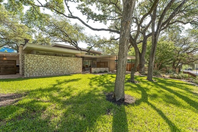 Photo - 2302 Rundell Pl