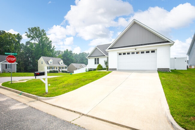 Photo - 100 E Perthshire Ct