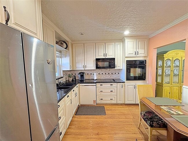 Photo - 2351 Irish Ln Unidad 35