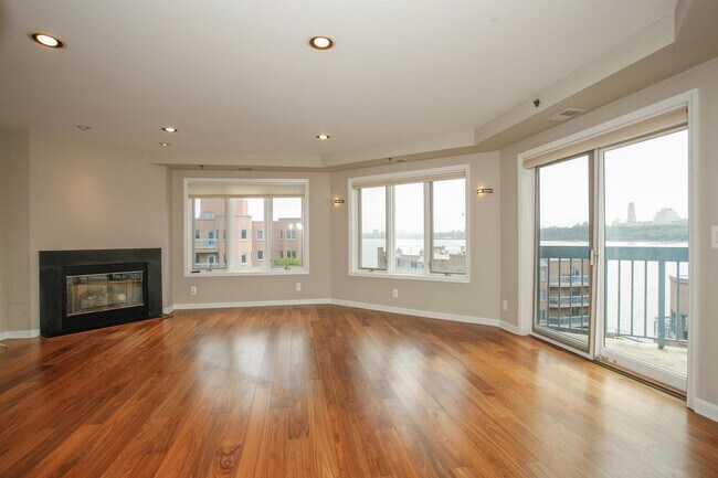 Photo - 602 Rutledge Ct