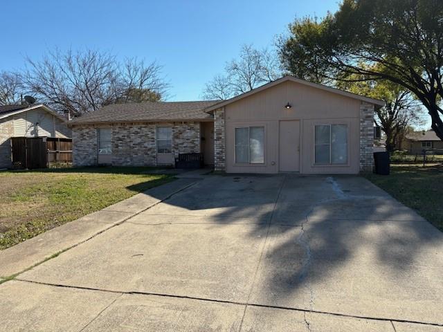 Building Photo - 916 Tulip Trail