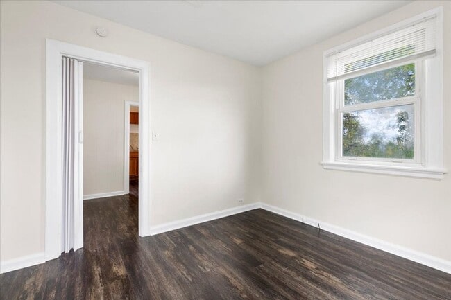 Photo - Three Bedroom Available May 11th  In Radford