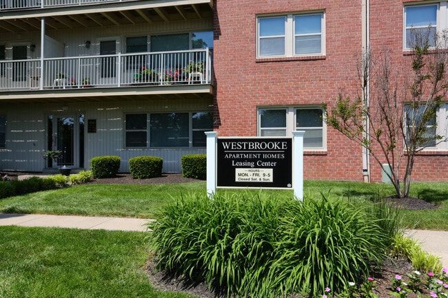 Apartments For Rent Less Than 1 000 In Carroll County Md Photo Westbrooke Apartments