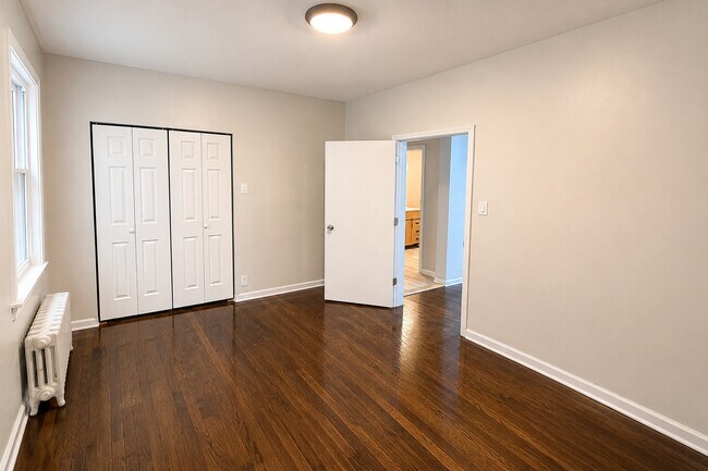 Photo - 7015 S Peoria St
