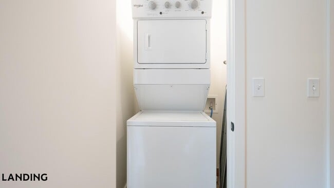 Photo - 425 20th St S Unidad 204