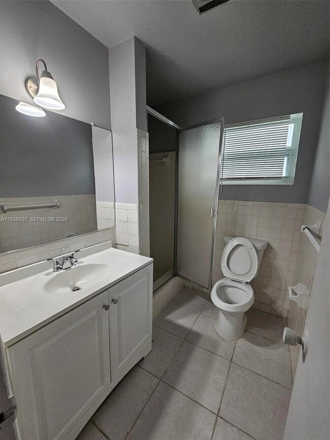 Photo - 917 SW 16th St Unit 1-2