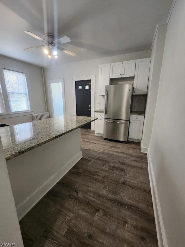 Photo - 9 Lois Pl Unit 2