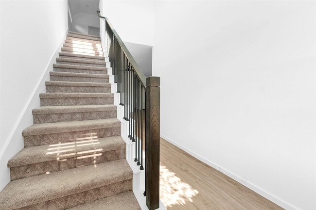 Building Photo - 1426 Northwood Blf Ln