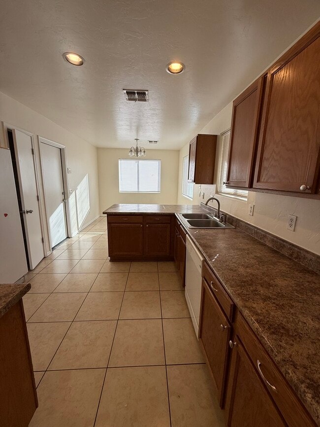 Photo - 1284 W Laporte Ln