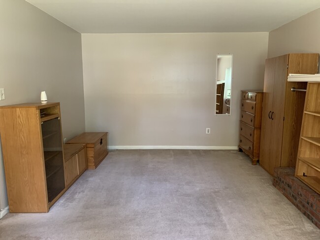 Bedroom - 301 Lehigh Rd N Casa