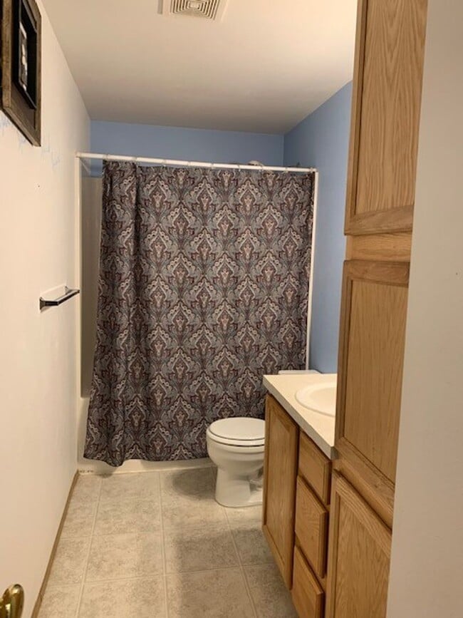Photo - AVAILABLE NOW! Beautiful 3 bed/ 2 bath Single Family Home
