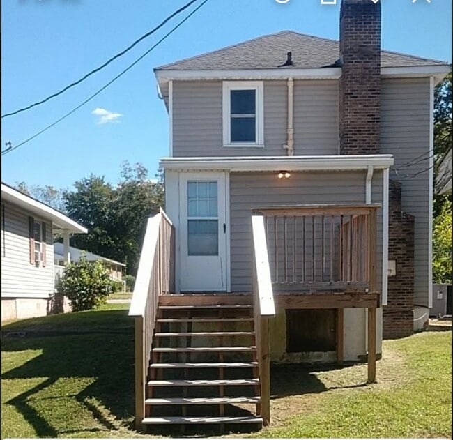 Photo - 311 Monroe St