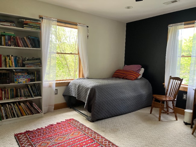 Photo - 410 Kripplebush Rd