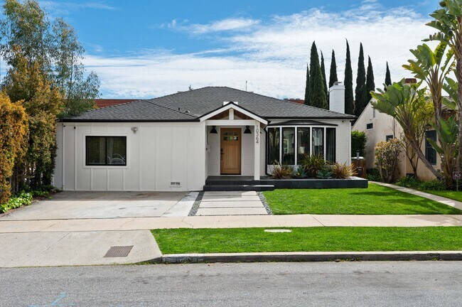 Photo - 10364 Eastborne Ave