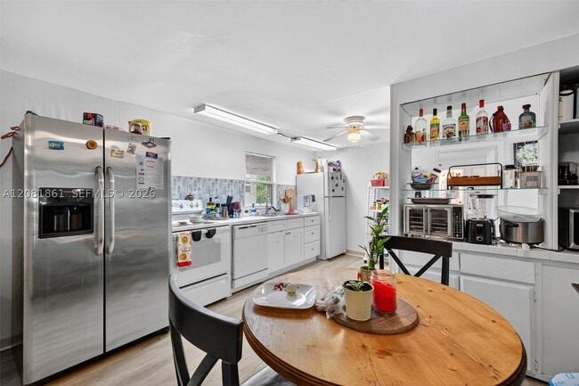 Photo - 2430 SW 53rd St