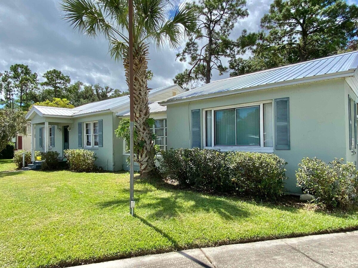 2855 Lewis Speedway Apartment St. Augustine, FL