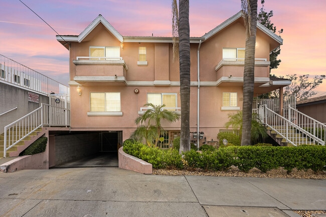 Photo - 10128 Hillhaven Ave Unidad 105