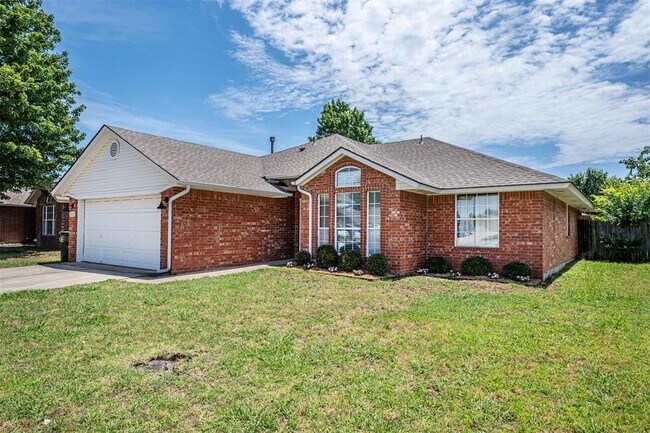 Photo - 1713 Sumac Dr