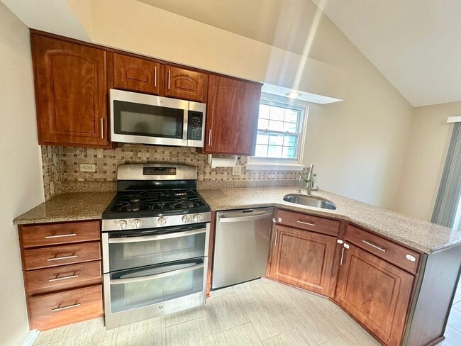 Photo - 612 Orrington Ct