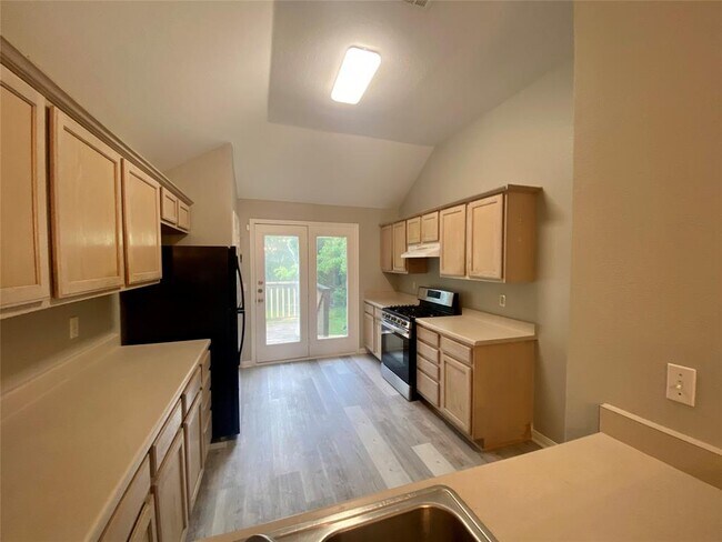 Photo - 5710 Lark Creek Dr