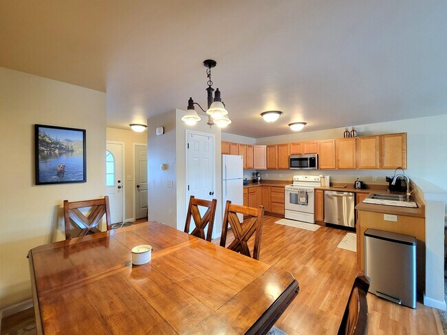 Photo - 1112 Biehl Dr