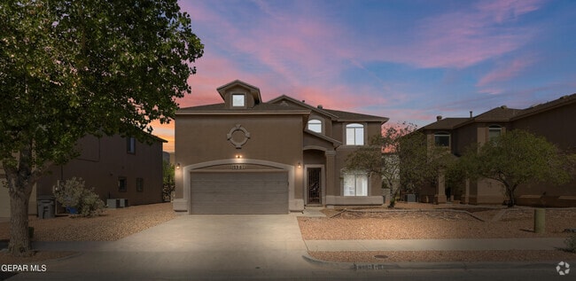 Building Photo - 10961 Coyote Ranch Ln Rental