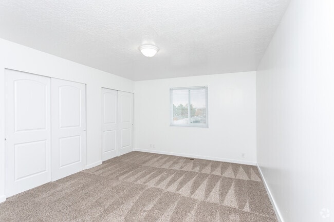 3BR, 2BA - 1,500SF - Primary Bedroom - Stonebridge Apartments