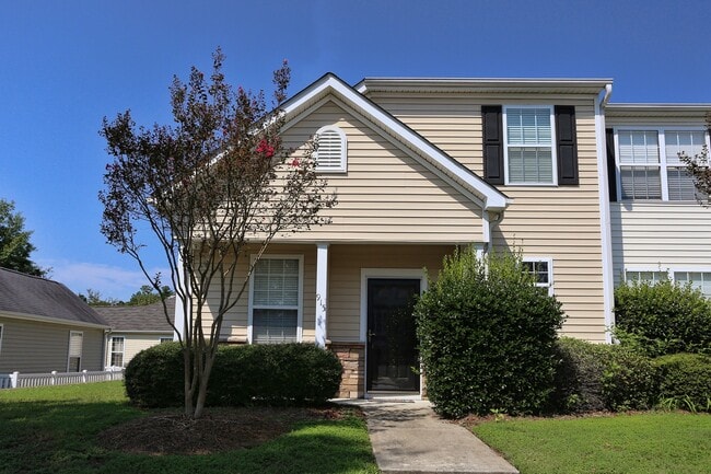 Photo - 915 Cinnamon Dr