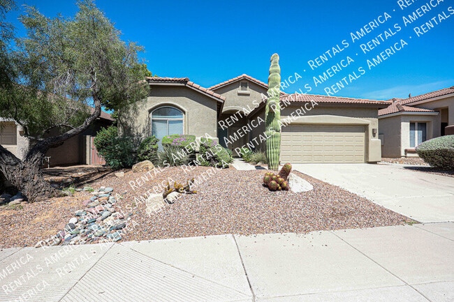 4240 E Molly Ln