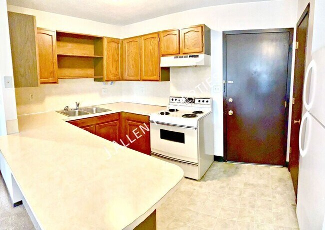 Photo - 606 Prairie Ave