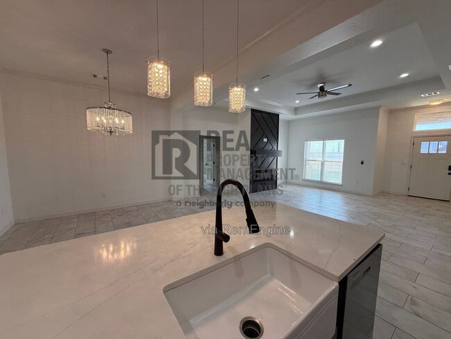 Photo - 2109 Freedom Dr