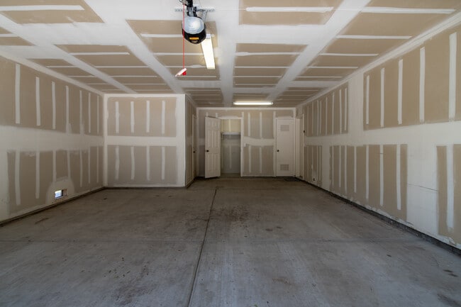 Photo - 730 Pine Ave