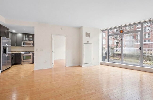 Photo - 1125 Maxwell Ln Unit 471
