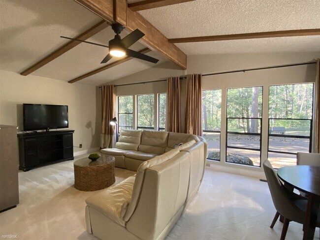 Photo - Room for Rent, 1 bath Mobile Home - 5163 A...