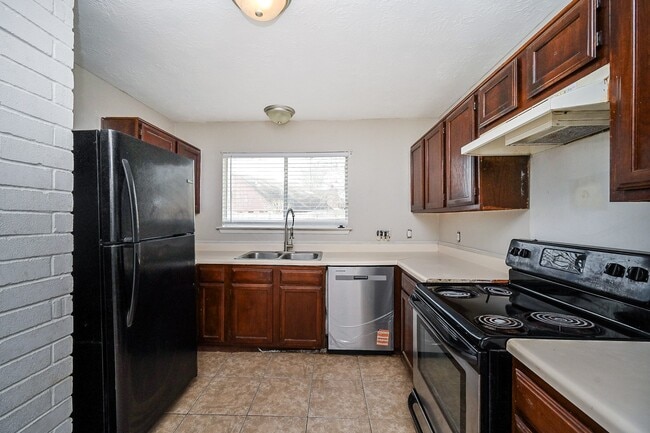 Photo - 1114 Blue Diamond Dr