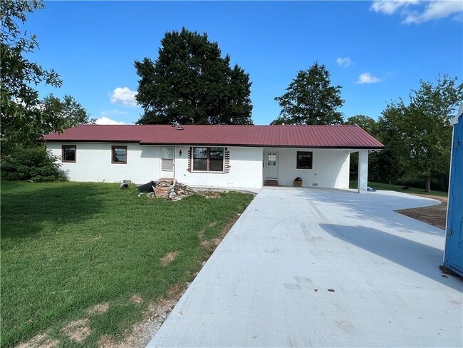 Photo - 1896 Bussey Ln House